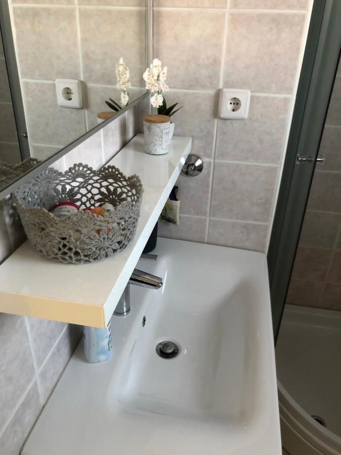 Apartment Danijela Novalja Eksteriør bilde